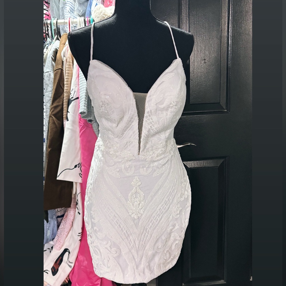 NWOT Chic White Lace Mini Dress